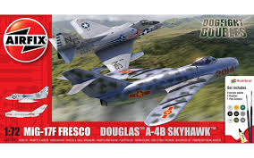 Airfix Gift Set - 1:72 MiG-17F Fresco Douglas A-4B Skyhawk