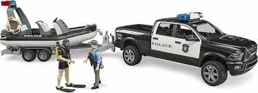 Bruder - Ram 2500 Police Pickup, trailer, boat & 2 figures