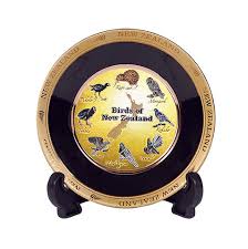 New Zealand Plate 15cm Birds Gold with stand
