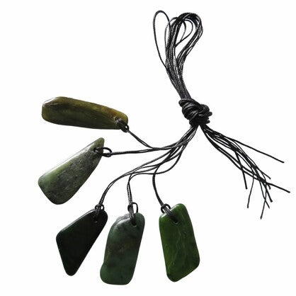 Wildside WKD52 - Greenstone Drop Pendants (medium)
