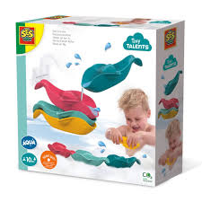 SES Creative - Bath Fish in a Row