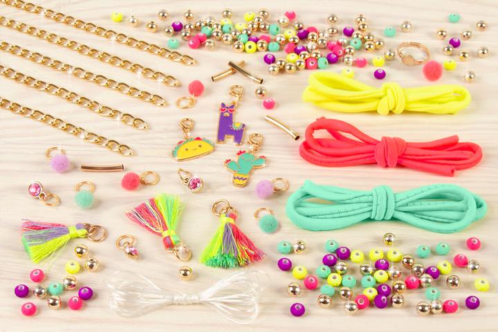 Make it Real - Neo-Brite Chains & Charms