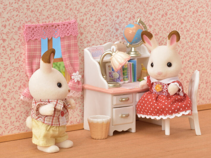 Sylvanian Families - Piano & Desk Set