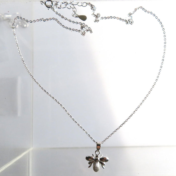 Wildside XP53 - Silver Bee Pendant