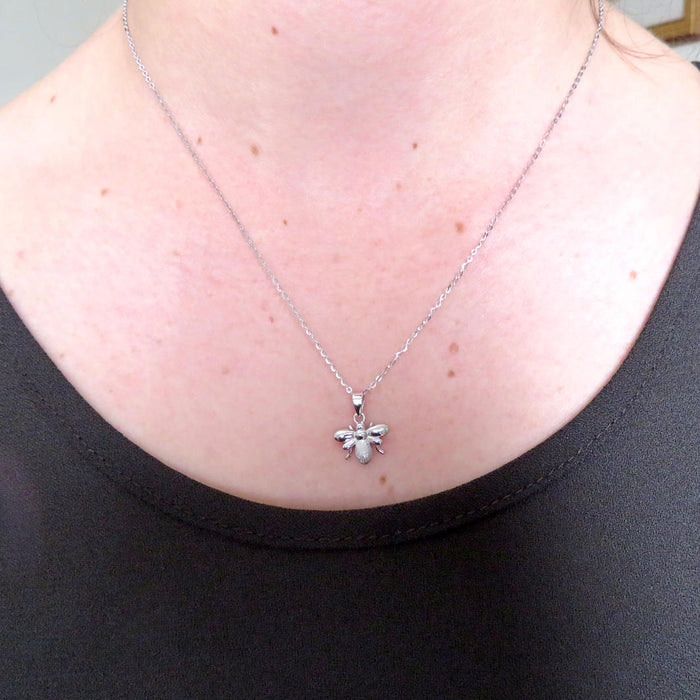 Wildside XP53 - Silver Bee Pendant