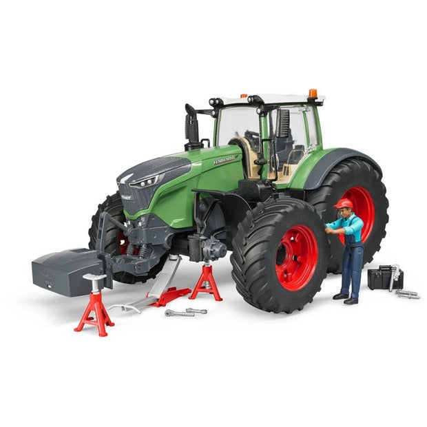 Bruder - Fendt 1050 Vario Tractor with Accessories