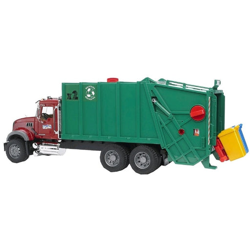 Bruder - Mack Granite Garbage Truck