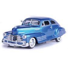 MotorMax Timeless Legends 1:24 - 1948 Chevy Aerosedan Fleetline