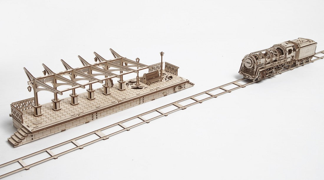 Ugears: Mechanical Models - Railway Platform