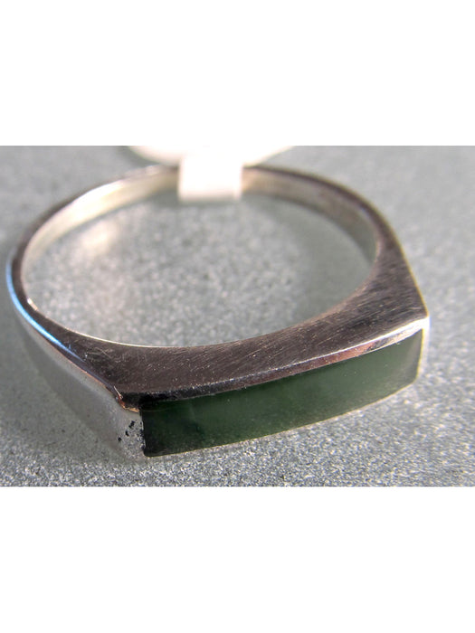 Mana NZ - Unisex Greenstone Rectangular Ring set in Stirling Silver (T)